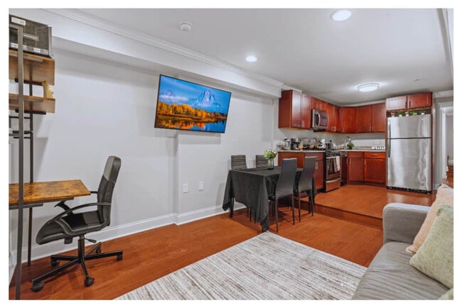 Building Photo - 606 S 2nd St Unit ID1239921P