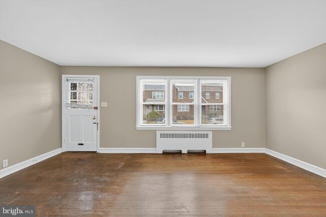 Photo - 7539 Mayland St