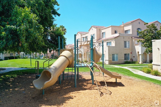 Playground - River Ranch Townhomes & Apartments