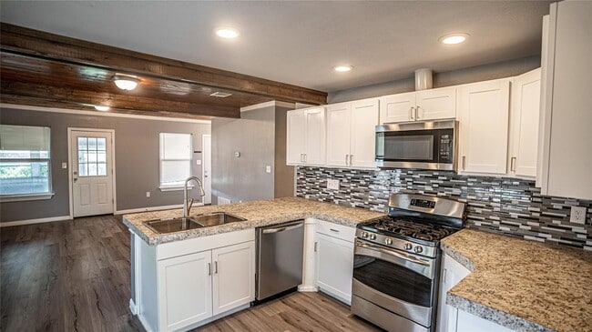 Photo - 106 W Hoopes Ave