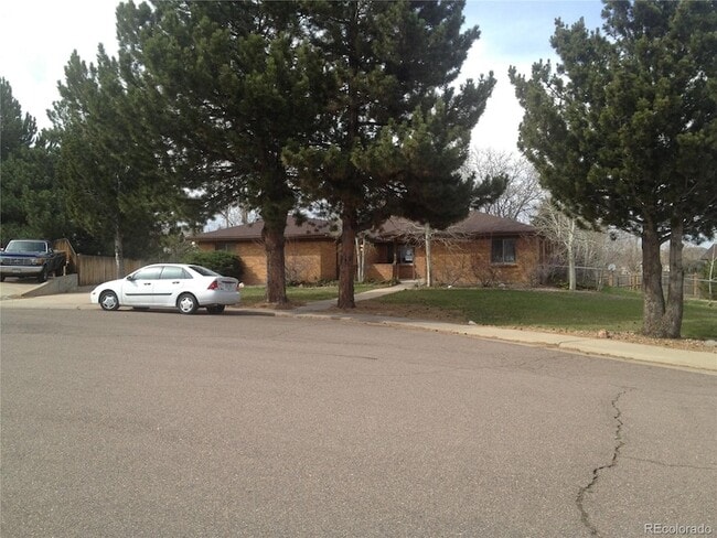 Photo - 10989 Roseanna Dr