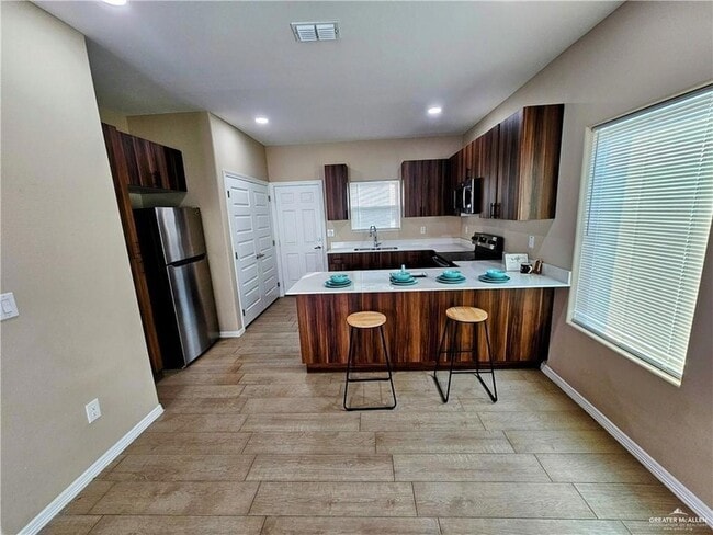 Photo - 2919 W Driftwood St Unit 4