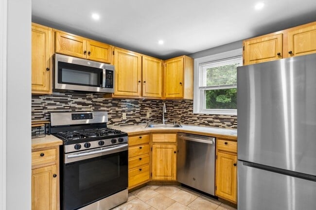 Photo - 84 Gladeside Ave