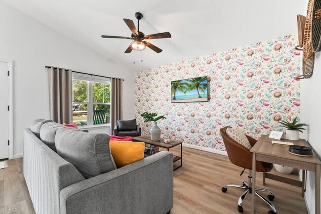 Photo - 4577 Sixth Avenue-SI ID1578596P Unit SI ID1578596P