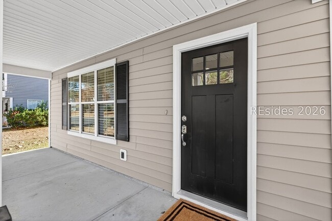 Photo - 225 University Pkwy