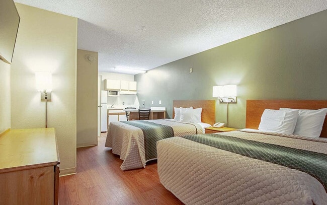 Photo - Emerald Suites Dunlap