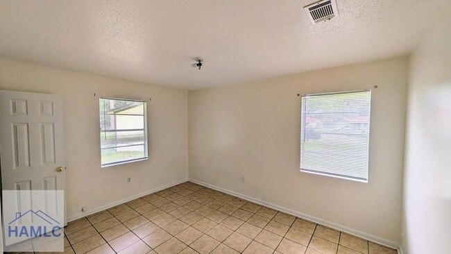 Photo - 179 Cherokee Cir