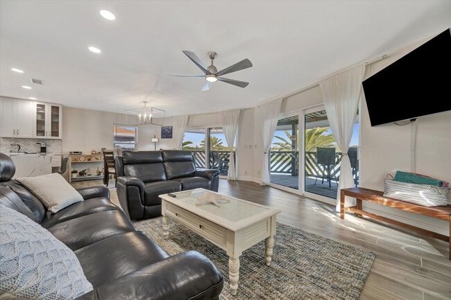 Photo - 10 Gulf Blvd Unit SI ID1475816P