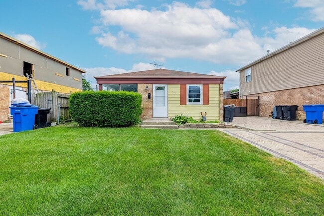 Building Photo - 4677 W 84th Pl