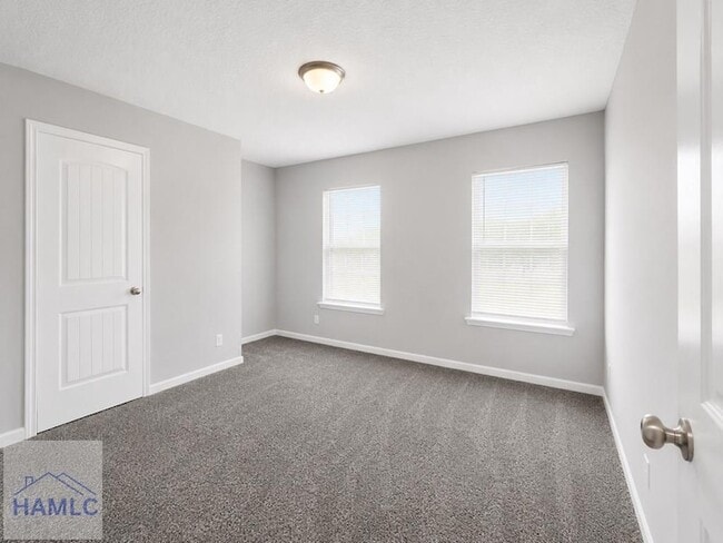 Photo - 151 Whippoorwill Wy NE