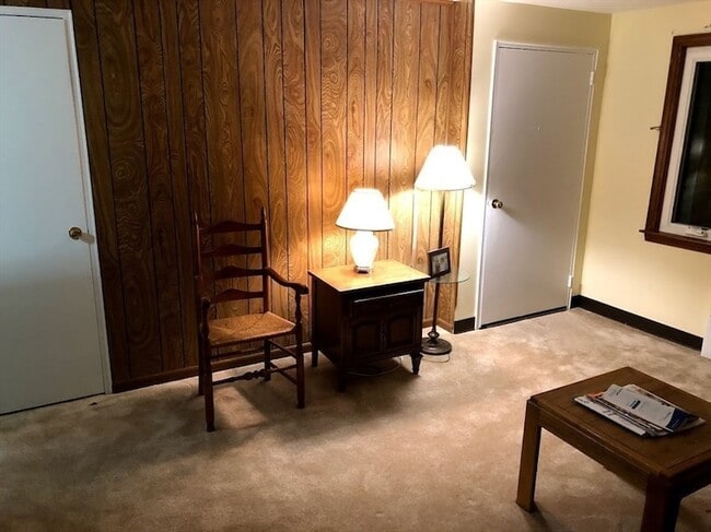 Photo - 15 Saran Ave Unit Room