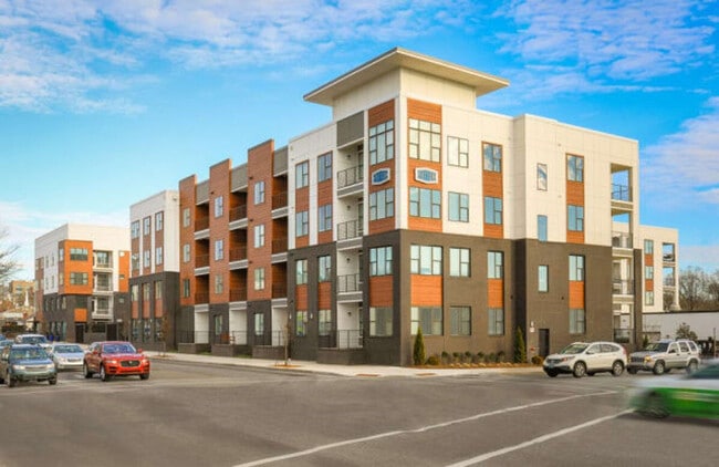 Building Photo - The Patton