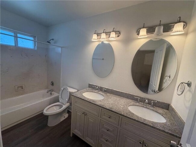 Photo - 3308 Clematis St