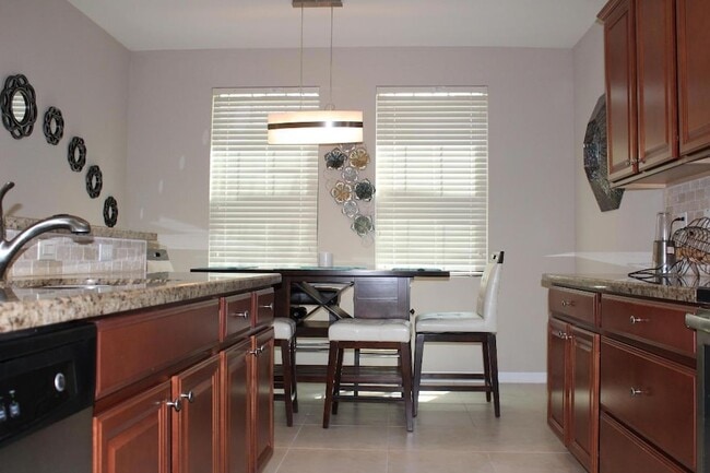 Photo - 149 Gramercy Square Dr