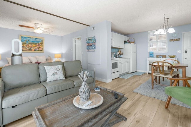 Building Photo - 5800 Bonita Beach Rd SW Unit FL6-ID1352876P