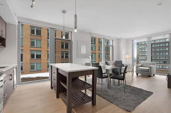 Building Photo - 400 Army Navy Dr Unit SI ID1043383P