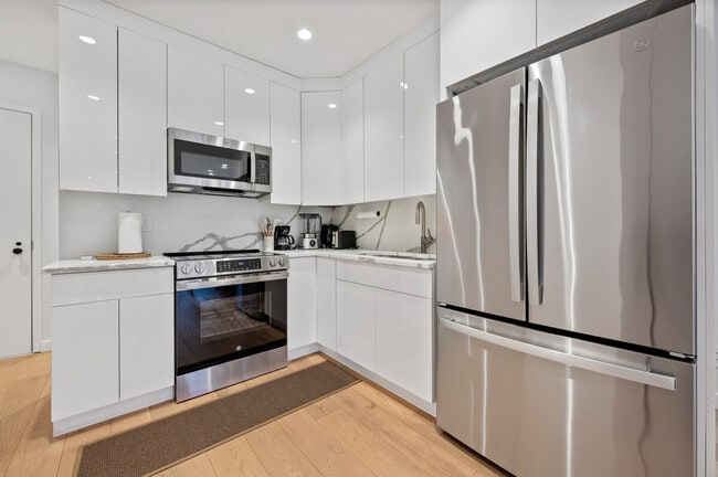 Photo - 472 Columbus Ave Unit SI ID1388746P