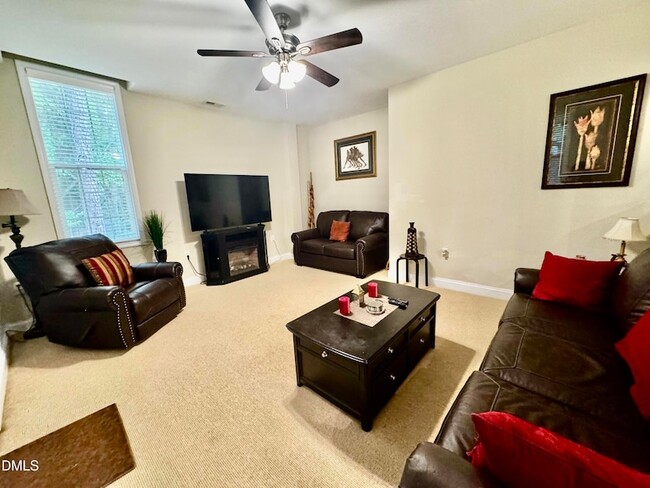 Photo - 5912 Currin Fox Ct Unit 1