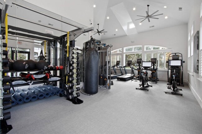 1000 West, Charleston, SC, 24-Hour Fitness Center - 1000 West