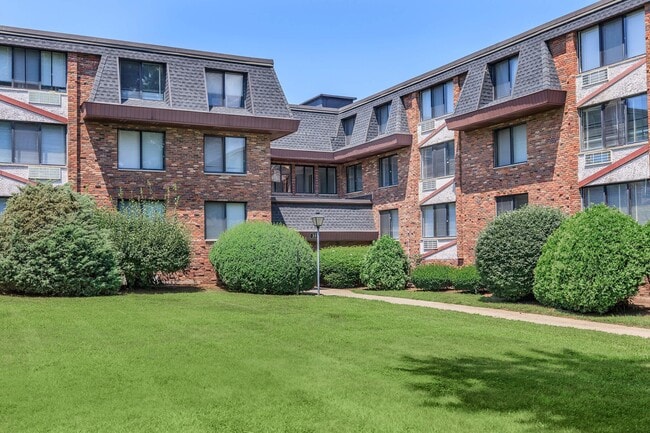 Photo - Woodcliff Estates