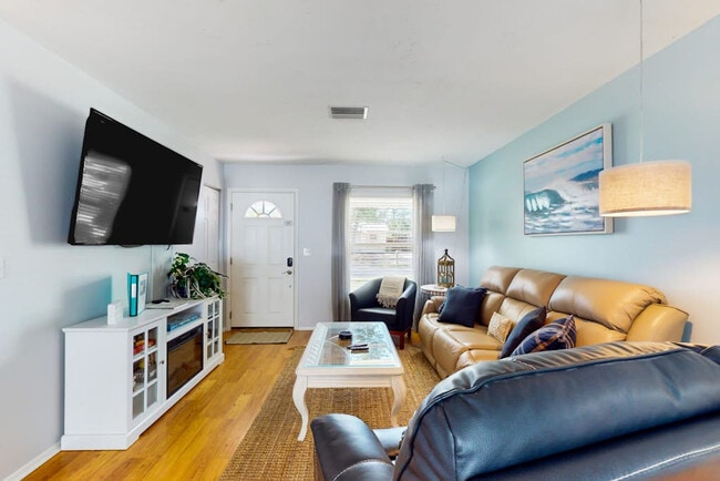 Photo - 2809 39th St W Unit SI ID1591362P