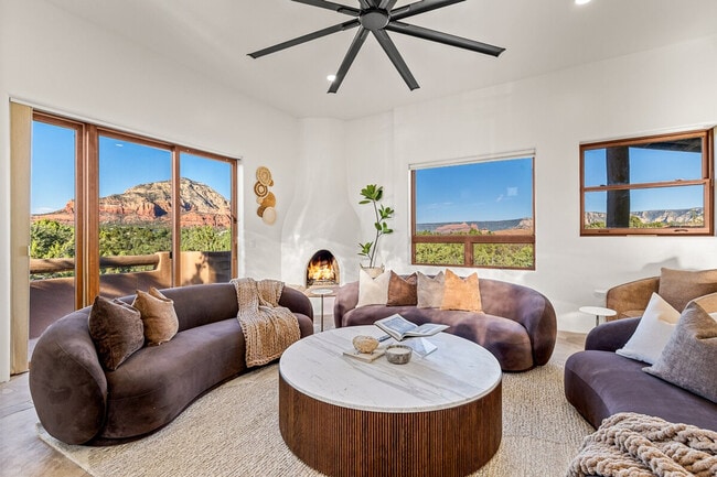 Photo - 30 Jasper Ct Unit SI ID1590558P