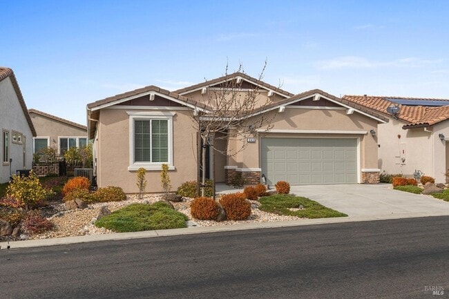 Photo - 343 Silver Ridge Dr