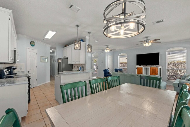 Photo - 28 Aquamarine Cove Unit SI ID1285923P