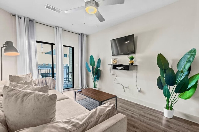 Photo - 455 14th St NW Unit ID1343898P