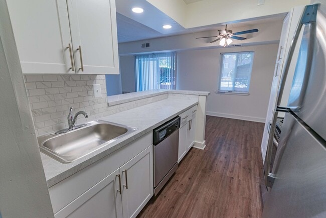 Photo - Paoli Place Arms Apartments