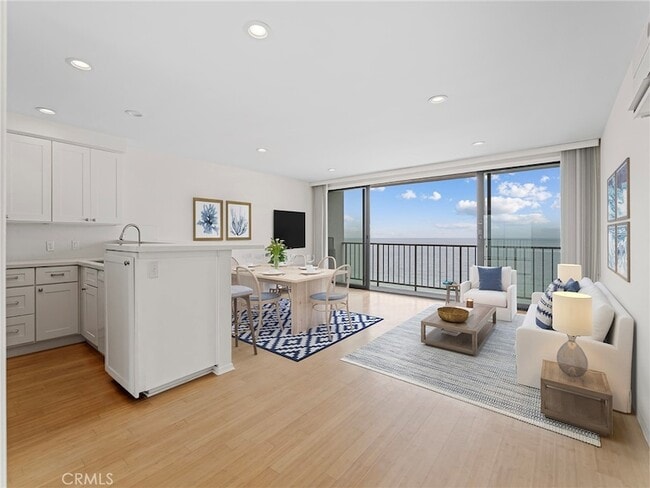 Photo - 721 Esplanade Unit 403