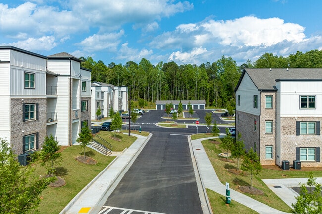 Photo - Pointe Grand Dawsonville