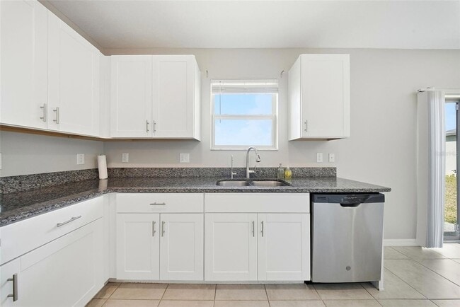 Photo - 15617 Charr Island St