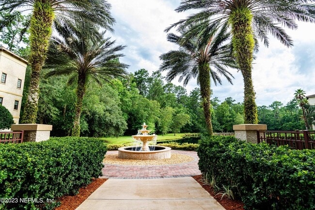 Photo - 945 Registry Blvd Unit 212