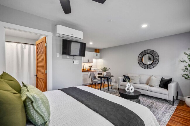 Photo - 4952 Polk St Unit SI ID1531101P