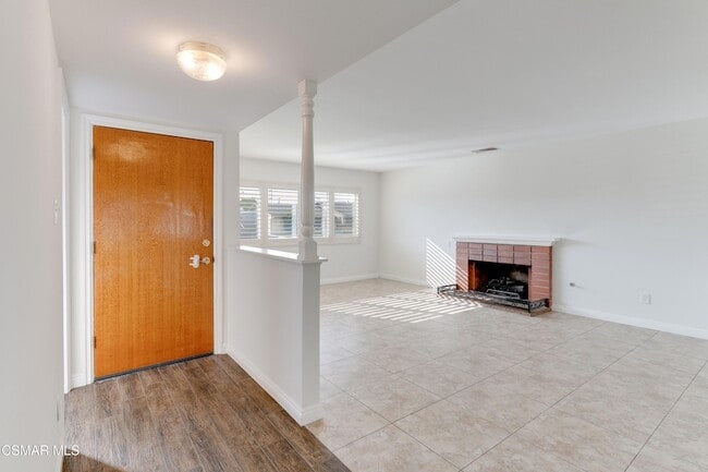 Photo - 1638 Olympic St