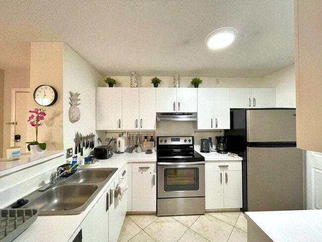 Photo - 19701 E Country Club Dr Unit SI FL3-ID1022217P
