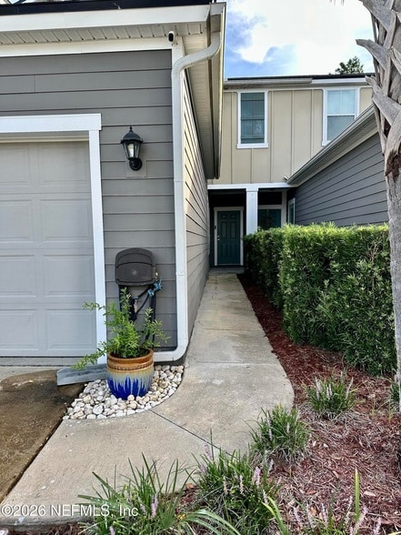 Photo - 794 Servia Dr