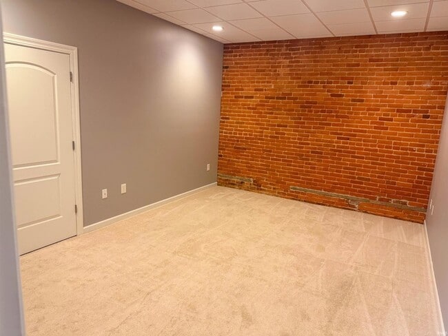 Photo - 623 1/2 Main Street Unit