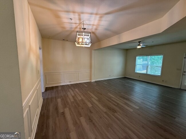 Photo - 207 Granite Way