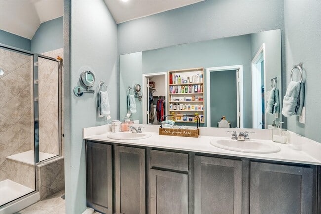 Photo - 120 Whitetail Wy