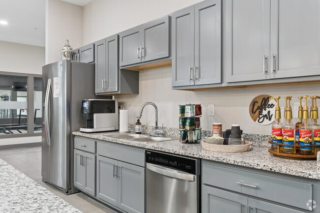 Clubhouse - Austin Place Apartments