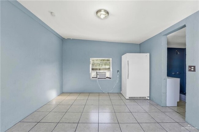 Photo - 8516 Hendrix Ave Unit 2