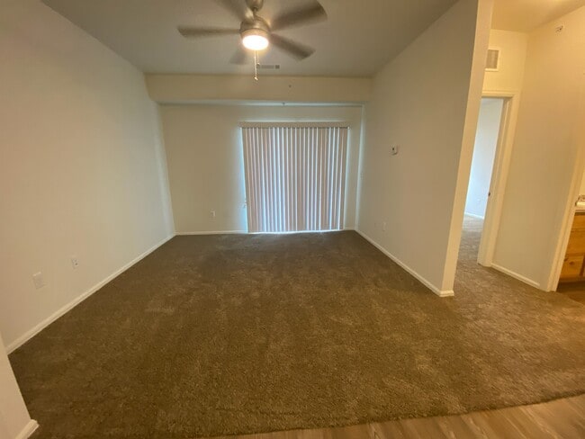 Photo - Fossil Ridge Apartments