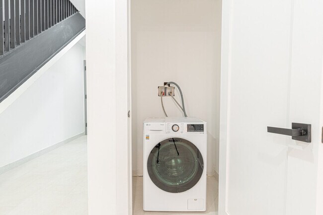 Photo - 1255 Decatur St Unit SI ID1464904P