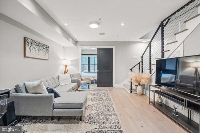 Photo - 1429 W Street NW Unit 1