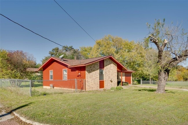 Photo - 706 Scenic Dr