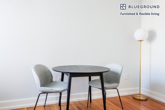 Photo - 19 Forest St Unit FL3-ID345