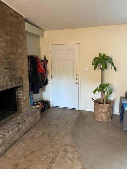 Photo - 2102 Ann Arbor Ave Unit A