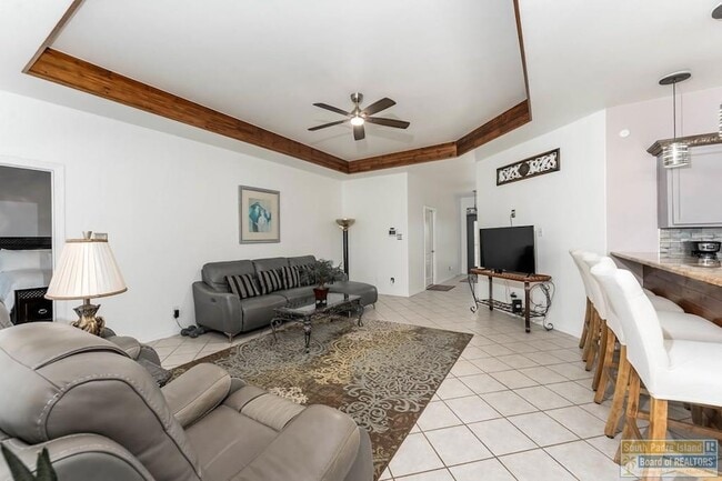 Photo - 1 Torrey Pines Dr